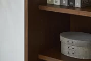 高さの調節が可能な可動棚