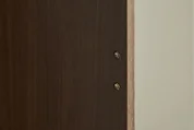 取手はネジとドライバーで取り付け