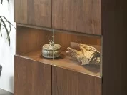 透明強化ガラスを使用