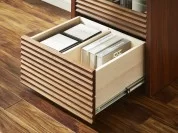 フルオープン仕様で大きなものも入る深めの引出です。(※画像は幅48 WN色)