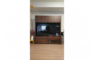 Switchやテレビが設置された大川家具のテレビボード(リビングハウス船橋店)