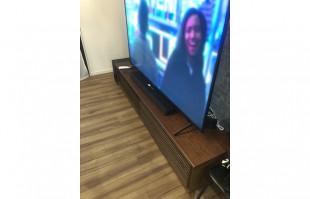 泉南市M.I様の無垢テレビボードとフローリング(オーキタ家具)