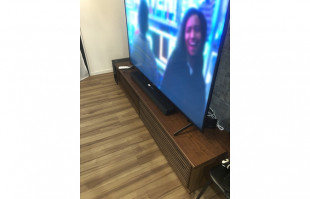 泉南市M.I様の無垢テレビボードとフローリング(オーキタ家具)