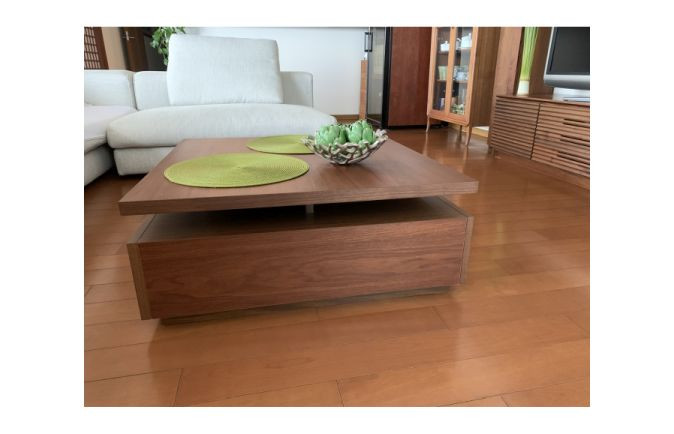 大川家具の天然木センターテーブルの設置事例