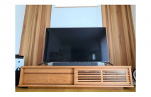 サウンドバーを設置した安城市A.N様の無垢テレビボード(いよた家具)