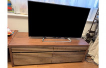 オークナチュラル色の大川家具のテレビボード設置事例
