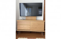 大川家具の壁掛け対応脚付きテレビボード
