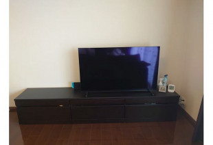 Nintendo Switchと大川家具の無垢テレビボード(リビングハウス堀江店)