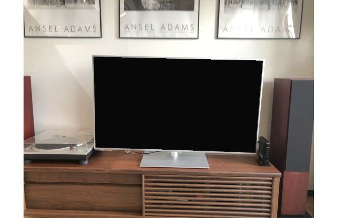 アンセル・アダムスのポスターと大川家具のテレビボード(ふるさとチョイス)