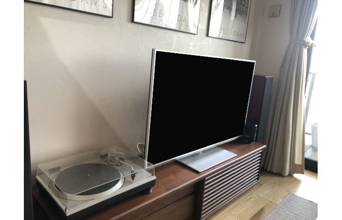 世田谷区Y.M様の無垢テレビボードとレコード機器