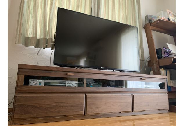 大川家具のテレビボードとシェルフ